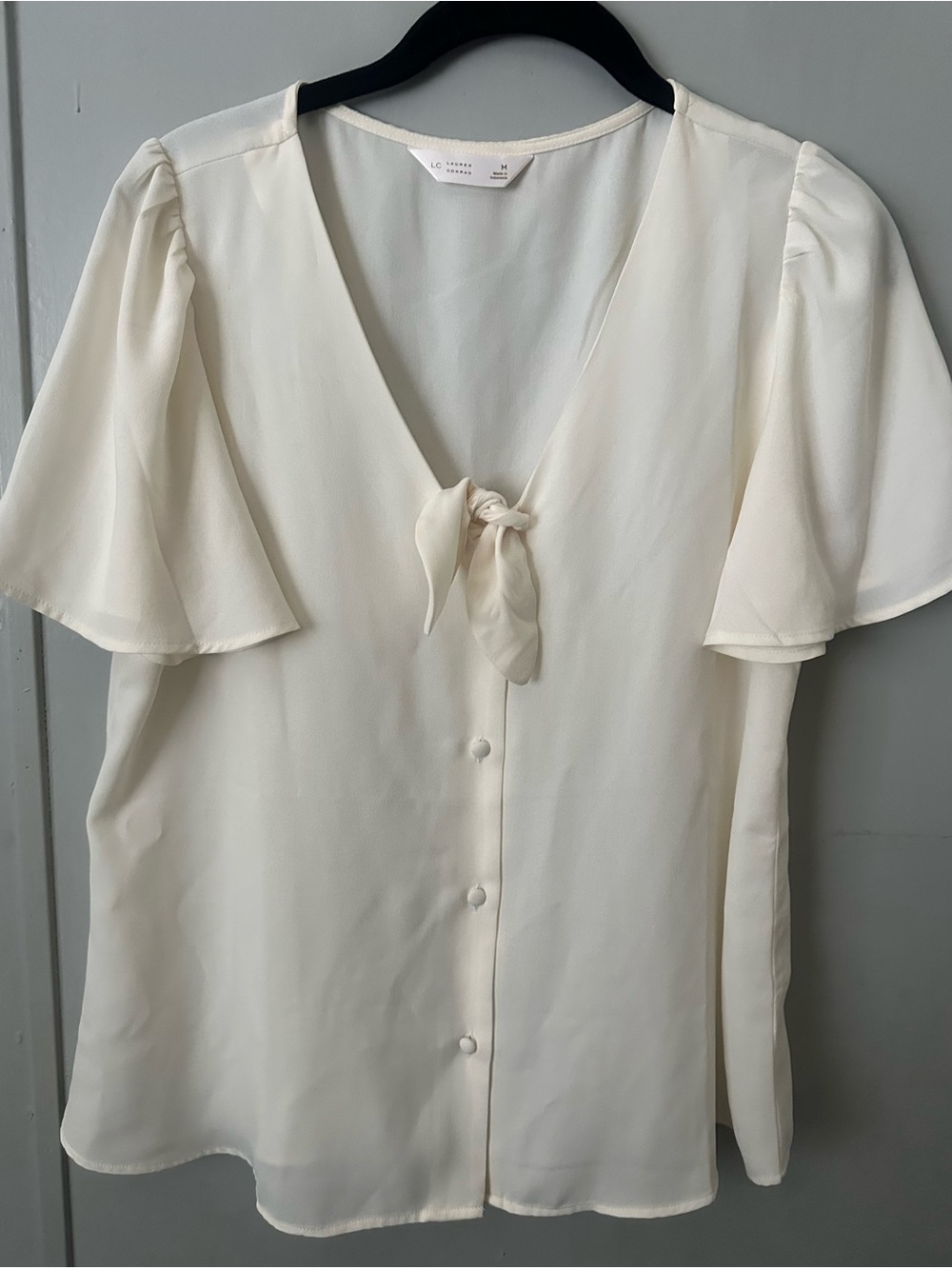 LC Cream colored blouse with tie front bow - Picture 2 of 5